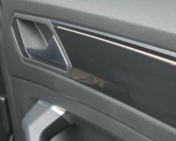 Білий Фольксваген Тігуан, об'ємом двигуна 1.97 л та пробігом 170 тис. км за 35000 $, фото 23 на Automoto.ua