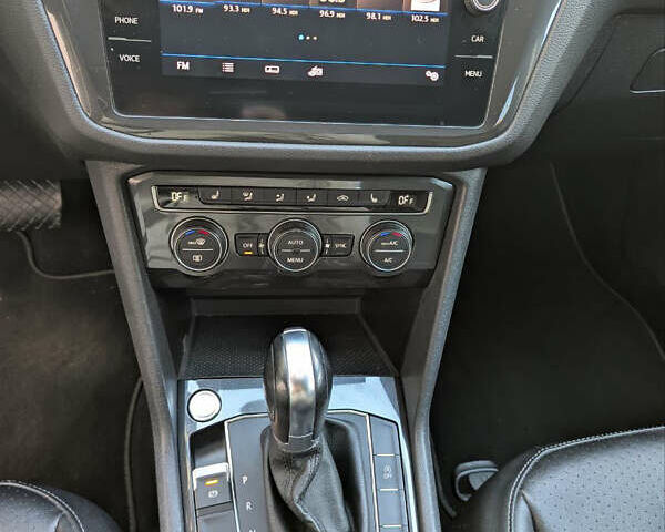 Белый Фольксваген Тигуан, объемом двигателя 1.98 л и пробегом 105 тыс. км за 21950 $, фото 43 на Automoto.ua