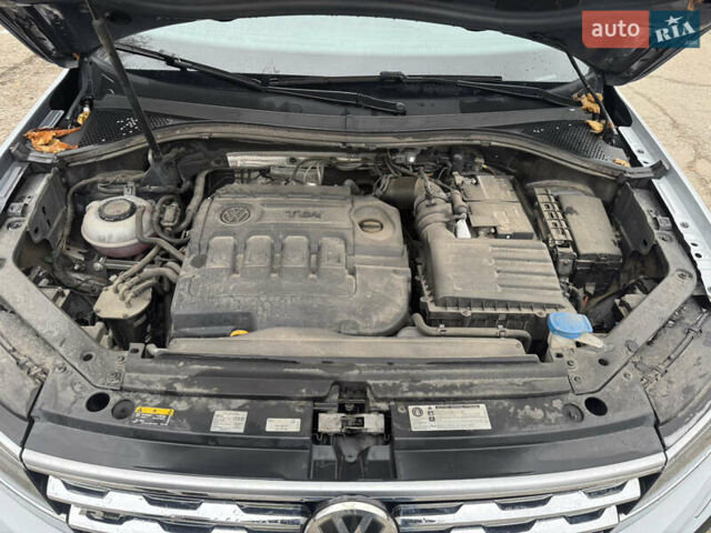 Білий Фольксваген Тігуан, об'ємом двигуна 1.97 л та пробігом 150 тис. км за 33500 $, фото 10 на Automoto.ua