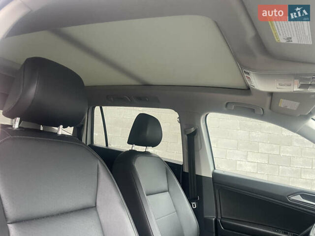 Белый Фольксваген Тигуан, объемом двигателя 1.98 л и пробегом 129 тыс. км за 17950 $, фото 26 на Automoto.ua