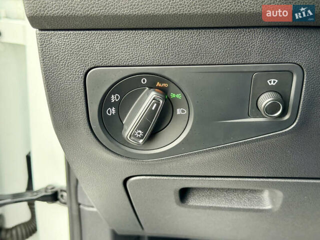 Білий Фольксваген Тігуан, об'ємом двигуна 2 л та пробігом 66 тис. км за 30999 $, фото 55 на Automoto.ua