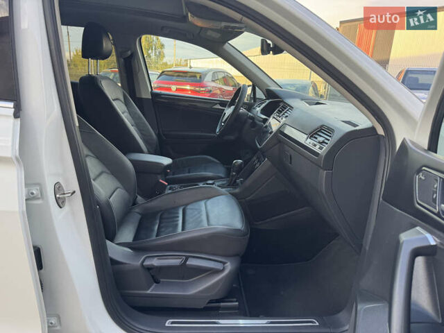 Білий Фольксваген Тігуан, об'ємом двигуна 1.98 л та пробігом 187 тис. км за 18900 $, фото 34 на Automoto.ua