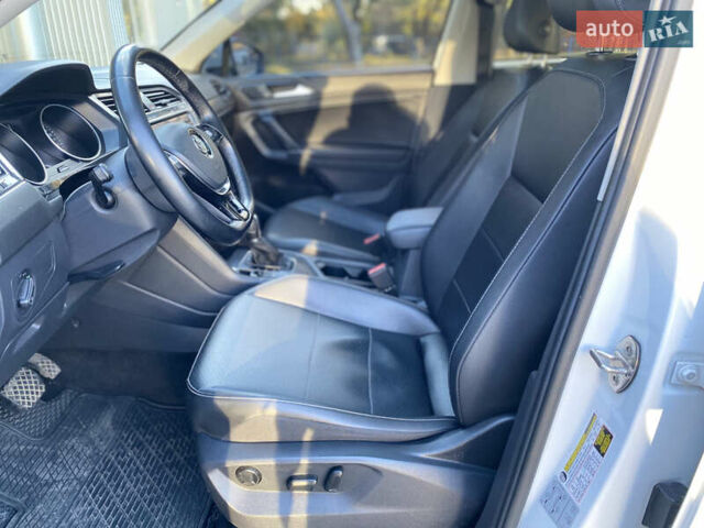 Білий Фольксваген Тігуан, об'ємом двигуна 1.98 л та пробігом 153 тис. км за 16999 $, фото 7 на Automoto.ua