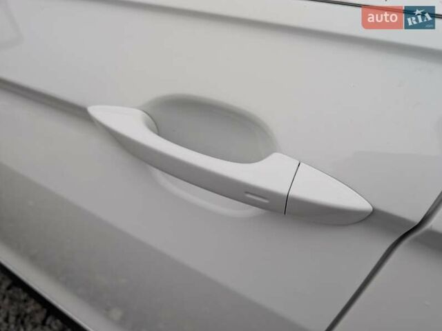 Білий Фольксваген Тігуан, об'ємом двигуна 1.98 л та пробігом 123 тис. км за 17550 $, фото 24 на Automoto.ua