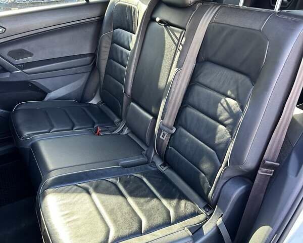 Белый Фольксваген Тигуан, объемом двигателя 2 л и пробегом 120 тыс. км за 24200 $, фото 18 на Automoto.ua