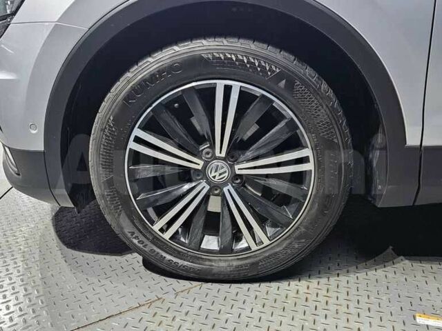 Белый Фольксваген Тигуан, объемом двигателя 2 л и пробегом 57 тыс. км за 16200 $, фото 15 на Automoto.ua