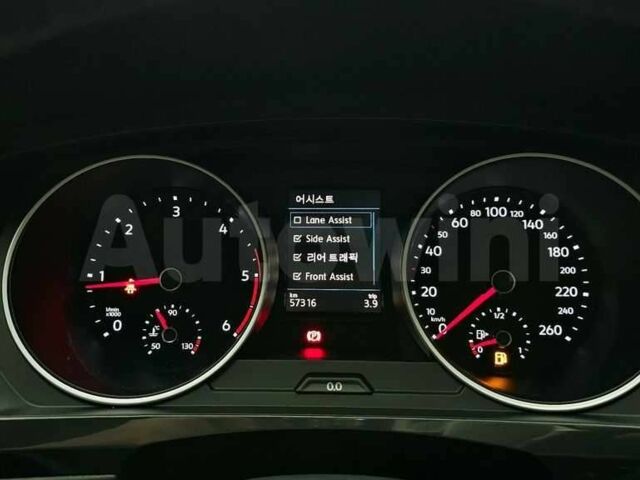 Белый Фольксваген Тигуан, объемом двигателя 2 л и пробегом 57 тыс. км за 16200 $, фото 14 на Automoto.ua