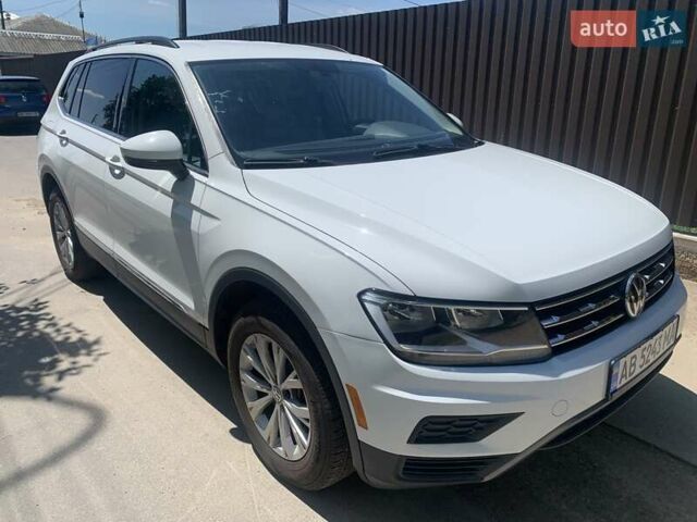Білий Фольксваген Тігуан, об'ємом двигуна 1.98 л та пробігом 77 тис. км за 19999 $, фото 5 на Automoto.ua
