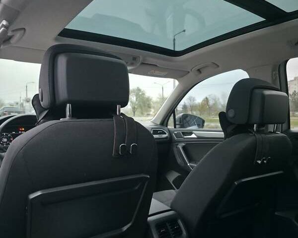 Білий Фольксваген Тігуан, об'ємом двигуна 1.97 л та пробігом 170 тис. км за 35000 $, фото 36 на Automoto.ua