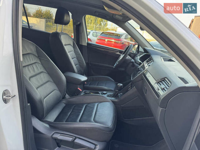 Білий Фольксваген Тігуан, об'ємом двигуна 1.98 л та пробігом 187 тис. км за 18900 $, фото 36 на Automoto.ua