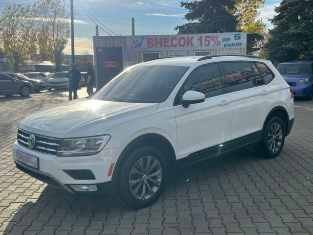 Белый Фольксваген Тигуан, объемом двигателя 2 л и пробегом 115 тыс. км за 17900 $, фото 2 на Automoto.ua