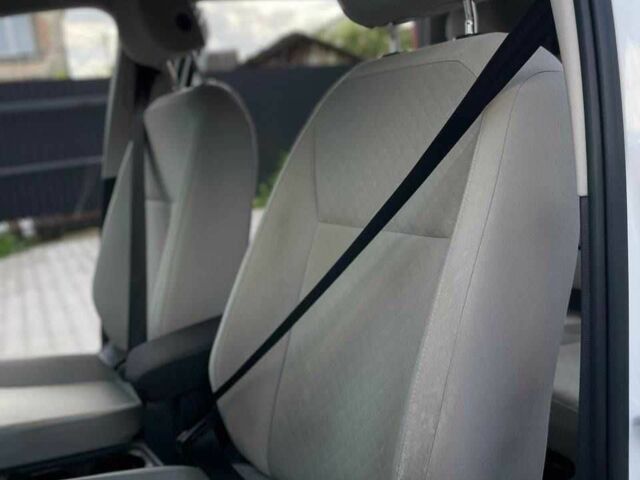 Белый Фольксваген Тигуан, объемом двигателя 2 л и пробегом 198 тыс. км за 16000 $, фото 4 на Automoto.ua