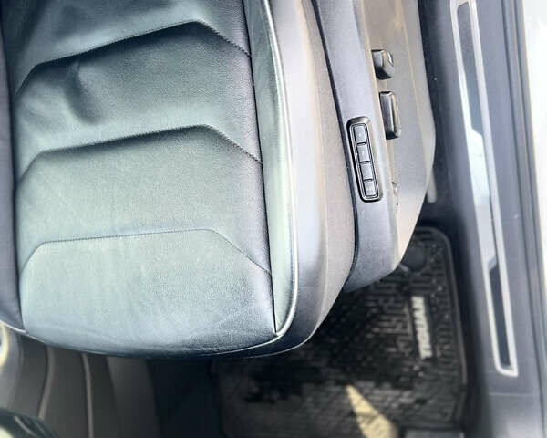 Білий Фольксваген Тігуан, об'ємом двигуна 1.98 л та пробігом 124 тис. км за 26300 $, фото 29 на Automoto.ua