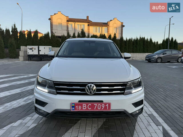 Белый Фольксваген Тигуан, объемом двигателя 1.98 л и пробегом 135 тыс. км за 16400 $, фото 6 на Automoto.ua