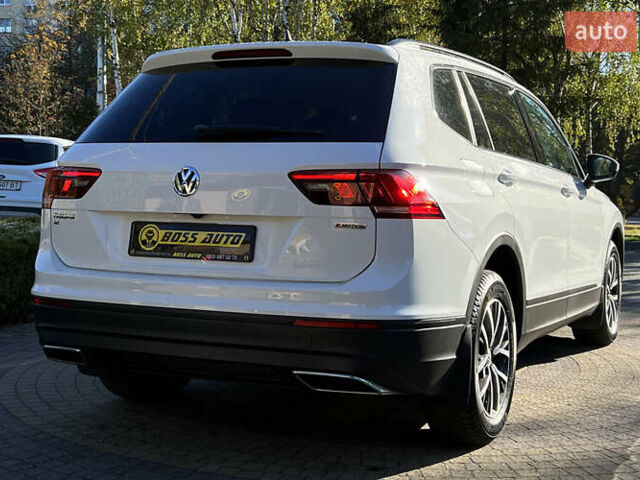 Белый Фольксваген Тигуан, объемом двигателя 0 л и пробегом 99 тыс. км за 19900 $, фото 6 на Automoto.ua