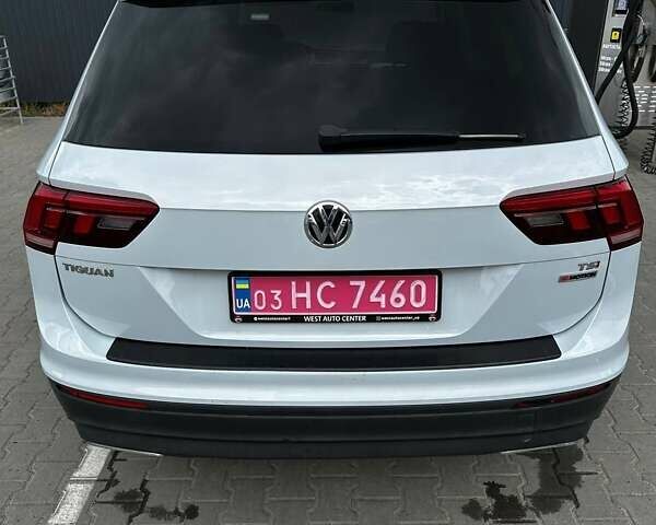 Білий Фольксваген Тігуан, об'ємом двигуна 2 л та пробігом 224 тис. км за 14800 $, фото 3 на Automoto.ua