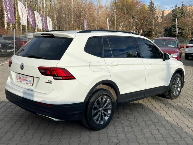 Белый Фольксваген Тигуан, объемом двигателя 2 л и пробегом 115 тыс. км за 17900 $, фото 6 на Automoto.ua