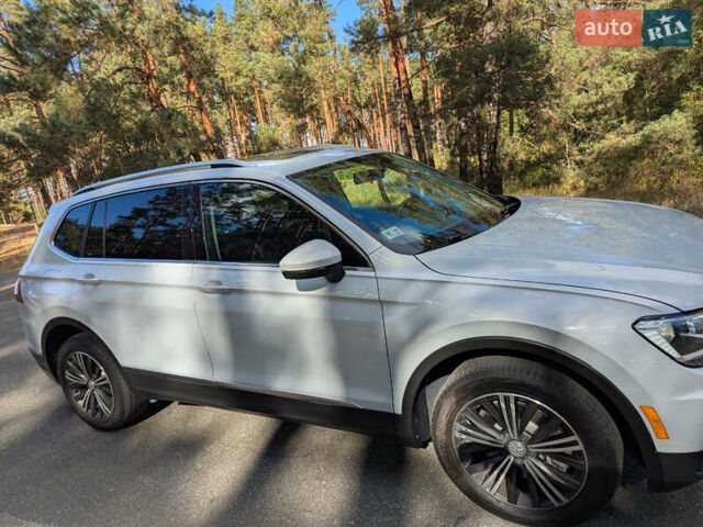 Белый Фольксваген Тигуан, объемом двигателя 1.98 л и пробегом 105 тыс. км за 21950 $, фото 4 на Automoto.ua