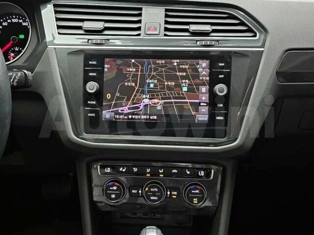 Белый Фольксваген Тигуан, объемом двигателя 2 л и пробегом 57 тыс. км за 16200 $, фото 8 на Automoto.ua