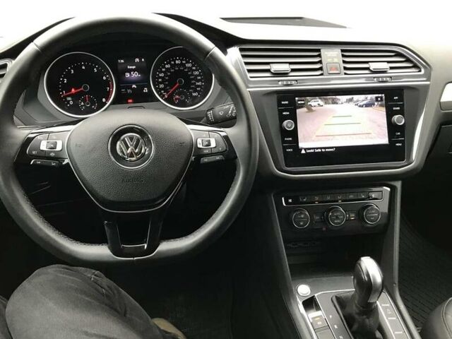 Белый Фольксваген Тигуан, объемом двигателя 2 л и пробегом 70 тыс. км за 18900 $, фото 8 на Automoto.ua