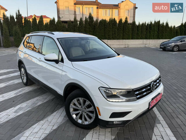 Белый Фольксваген Тигуан, объемом двигателя 1.98 л и пробегом 135 тыс. км за 16400 $, фото 2 на Automoto.ua
