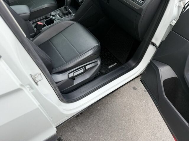 Белый Фольксваген Тигуан, объемом двигателя 2 л и пробегом 175 тыс. км за 18399 $, фото 15 на Automoto.ua