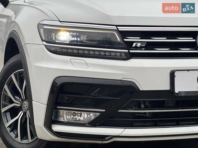 Белый Фольксваген Тигуан, объемом двигателя 2 л и пробегом 64 тыс. км за 17900 $, фото 6 на Automoto.ua