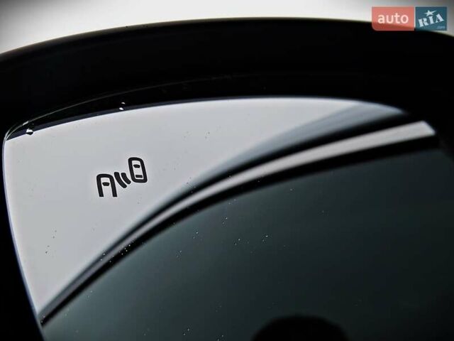 Білий Фольксваген Тігуан, об'ємом двигуна 2 л та пробігом 110 тис. км за 17800 $, фото 7 на Automoto.ua