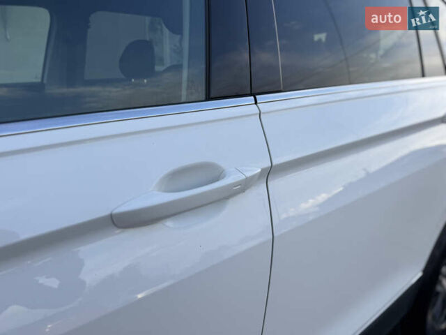 Білий Фольксваген Тігуан, об'ємом двигуна 1.98 л та пробігом 187 тис. км за 18900 $, фото 15 на Automoto.ua