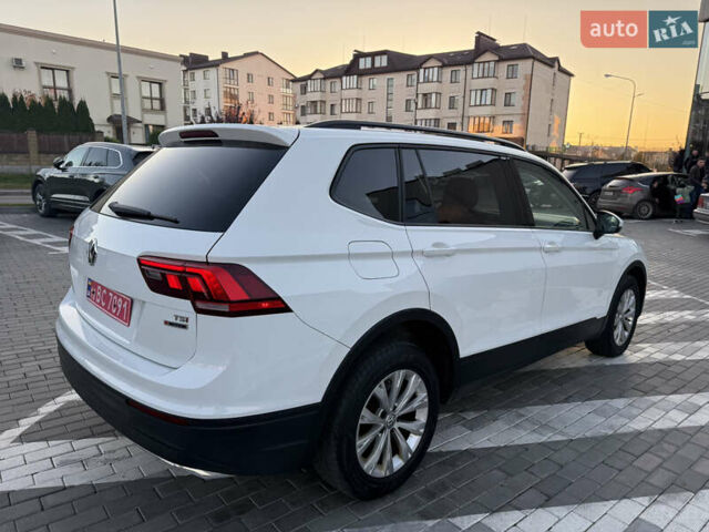 Белый Фольксваген Тигуан, объемом двигателя 1.98 л и пробегом 135 тыс. км за 16400 $, фото 21 на Automoto.ua