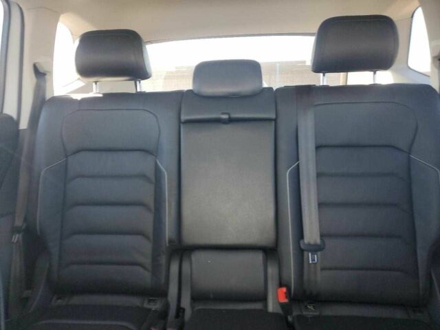 Білий Фольксваген Тігуан, об'ємом двигуна 2 л та пробігом 74 тис. км за 11000 $, фото 10 на Automoto.ua