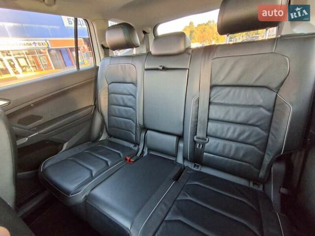 Білий Фольксваген Тігуан, об'ємом двигуна 2 л та пробігом 120 тис. км за 23400 $, фото 25 на Automoto.ua