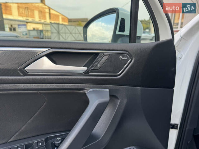 Білий Фольксваген Тігуан, об'ємом двигуна 1.98 л та пробігом 187 тис. км за 18900 $, фото 20 на Automoto.ua