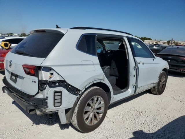 Білий Фольксваген Тігуан, об'ємом двигуна 2 л та пробігом 160 тис. км за 12999 $, фото 5 на Automoto.ua