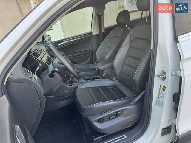 Білий Фольксваген Тігуан, об'ємом двигуна 1.98 л та пробігом 187 тис. км за 18900 $, фото 23 на Automoto.ua