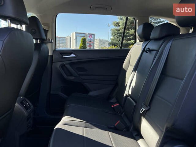 Белый Фольксваген Тигуан, объемом двигателя 0 л и пробегом 99 тыс. км за 19900 $, фото 21 на Automoto.ua