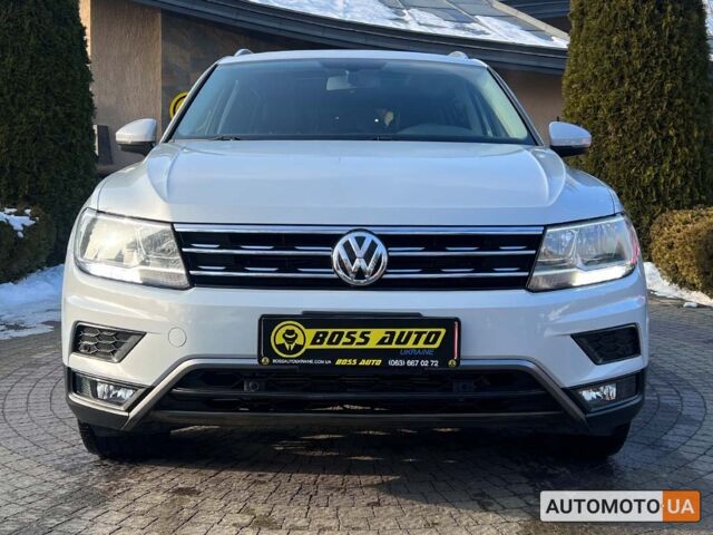 Білий Фольксваген Тігуан, об'ємом двигуна 2 л та пробігом 113 тис. км за 22800 $, фото 1 на Automoto.ua