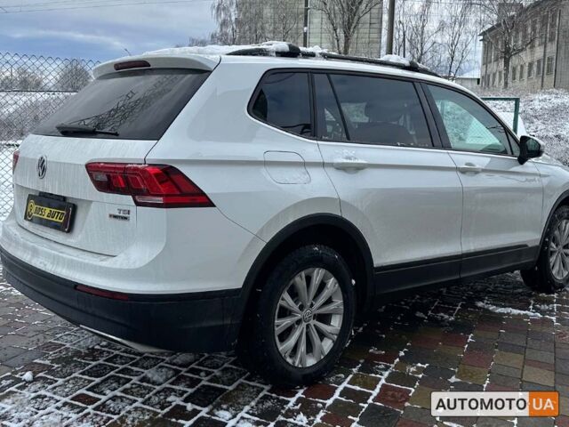 Белый Фольксваген Тигуан, объемом двигателя 2 л и пробегом 116 тыс. км за 19500 $, фото 6 на Automoto.ua