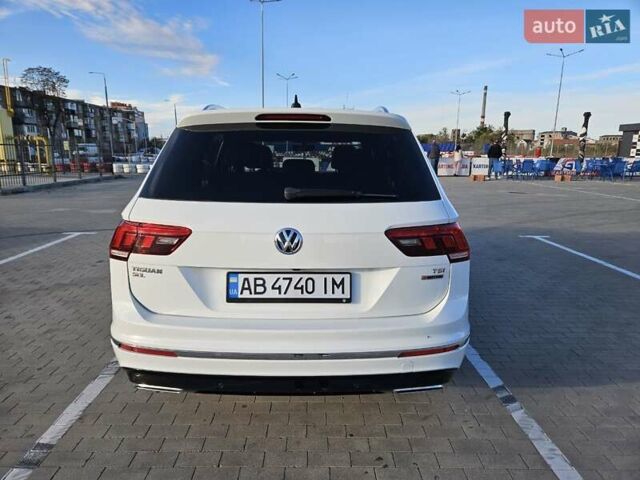 Белый Фольксваген Тигуан, объемом двигателя 1.98 л и пробегом 63 тыс. км за 26000 $, фото 4 на Automoto.ua
