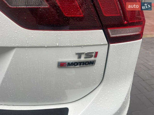 Белый Фольксваген Тигуан, объемом двигателя 1.98 л и пробегом 129 тыс. км за 17950 $, фото 15 на Automoto.ua