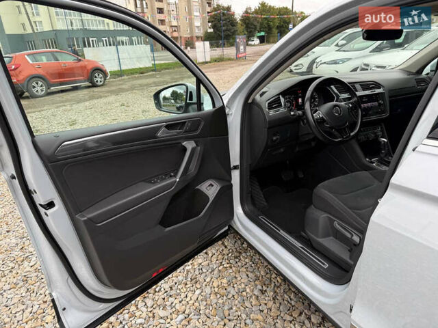 Білий Фольксваген Тігуан, об'ємом двигуна 1.97 л та пробігом 229 тис. км за 24950 $, фото 14 на Automoto.ua