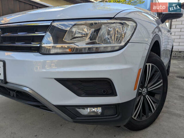 Белый Фольксваген Тигуан, объемом двигателя 1.98 л и пробегом 105 тыс. км за 21950 $, фото 10 на Automoto.ua