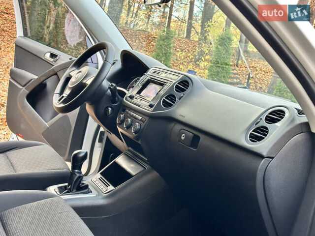 Белый Фольксваген Тигуан, объемом двигателя 1.98 л и пробегом 135 тыс. км за 12899 $, фото 44 на Automoto.ua