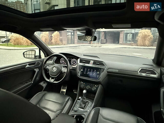 Белый Фольксваген Тигуан, объемом двигателя 1.98 л и пробегом 157 тыс. км за 22500 $, фото 18 на Automoto.ua