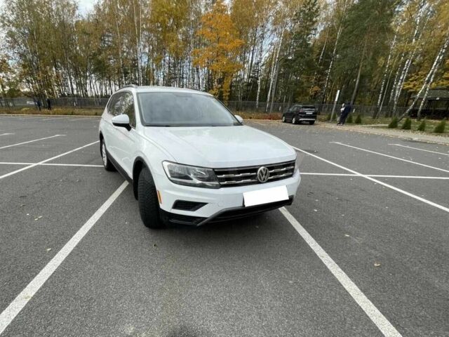 Белый Фольксваген Тигуан, объемом двигателя 2 л и пробегом 101 тыс. км за 15500 $, фото 3 на Automoto.ua