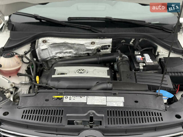 Белый Фольксваген Тигуан, объемом двигателя 2 л и пробегом 110 тыс. км за 14998 $, фото 20 на Automoto.ua