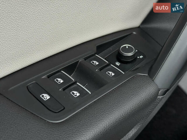 Белый Фольксваген Тигуан, объемом двигателя 1.98 л и пробегом 99 тыс. км за 20999 $, фото 20 на Automoto.ua