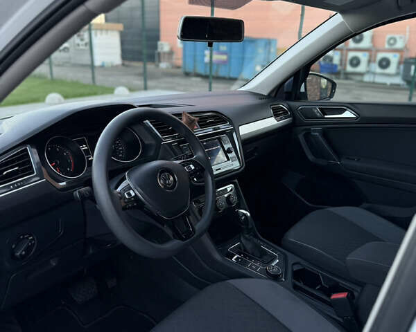 Белый Фольксваген Тигуан, объемом двигателя 1.98 л и пробегом 183 тыс. км за 15750 $, фото 9 на Automoto.ua