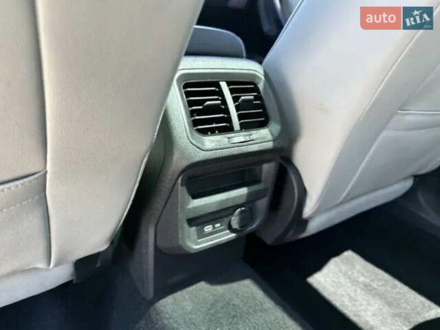 Белый Фольксваген Тигуан, объемом двигателя 1.98 л и пробегом 120 тыс. км за 19999 $, фото 16 на Automoto.ua