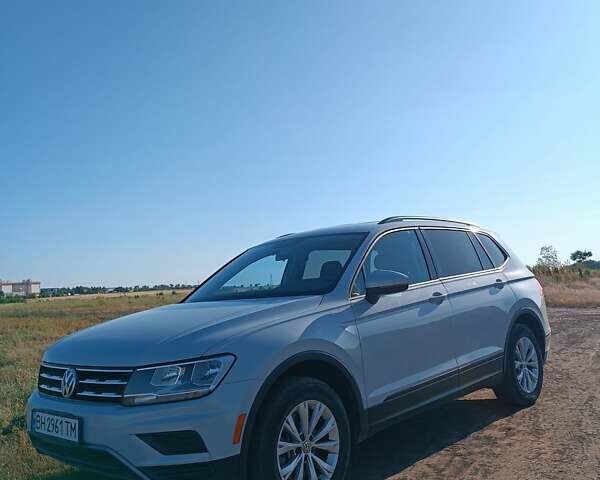 Белый Фольксваген Тигуан, объемом двигателя 1.98 л и пробегом 110 тыс. км за 21300 $, фото 3 на Automoto.ua